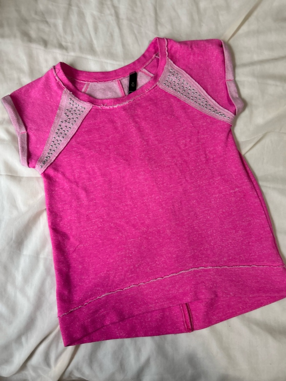 Jessica Simpson Studded Pink Pullover Short Sleeve Top Medium EUC Y2K VTG 2000s